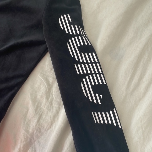 !! SUPER CUTE VINTAGE Y2K JUICY COUTURE TOP !! - Picture 2 of 6